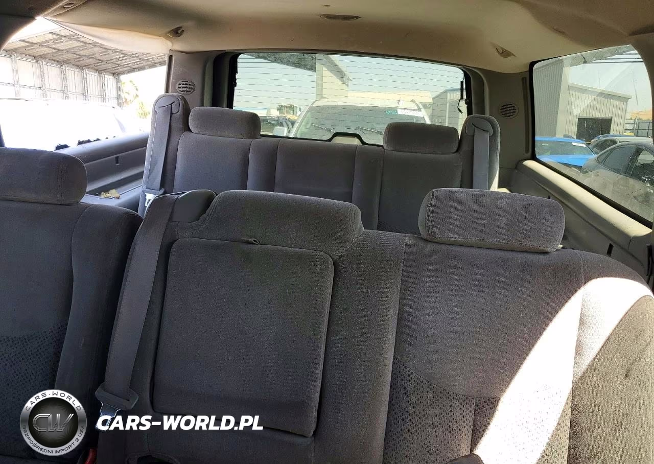 2003 Chevrolet Suburban C1500 VIN:1GNEC16T93J241890 - 10