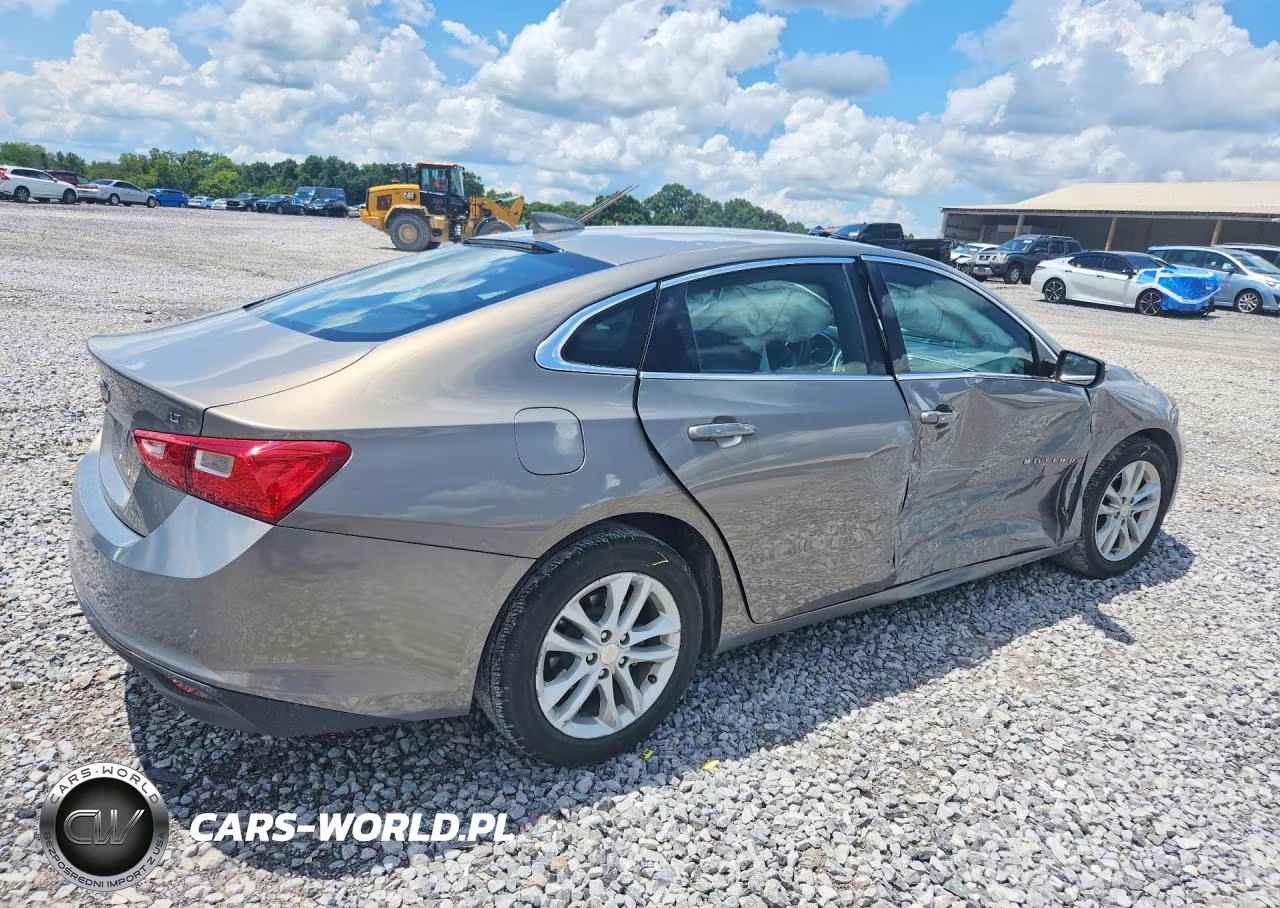 2018 Chevrolet Malibu Lt VIN:1G1ZD5ST8JF222924 - 3