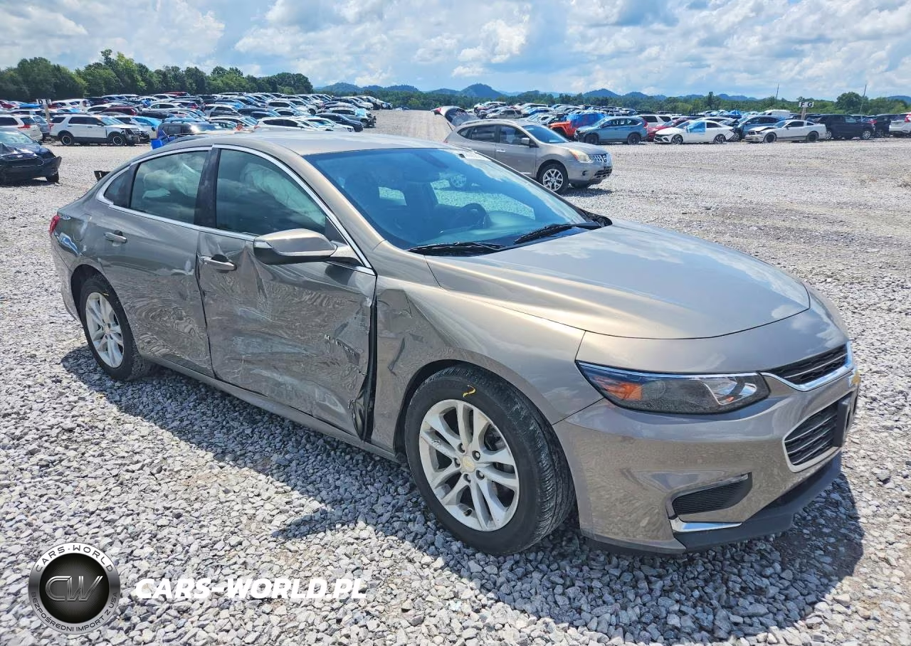 2018 Chevrolet Malibu Lt VIN:1G1ZD5ST8JF222924 - 4
