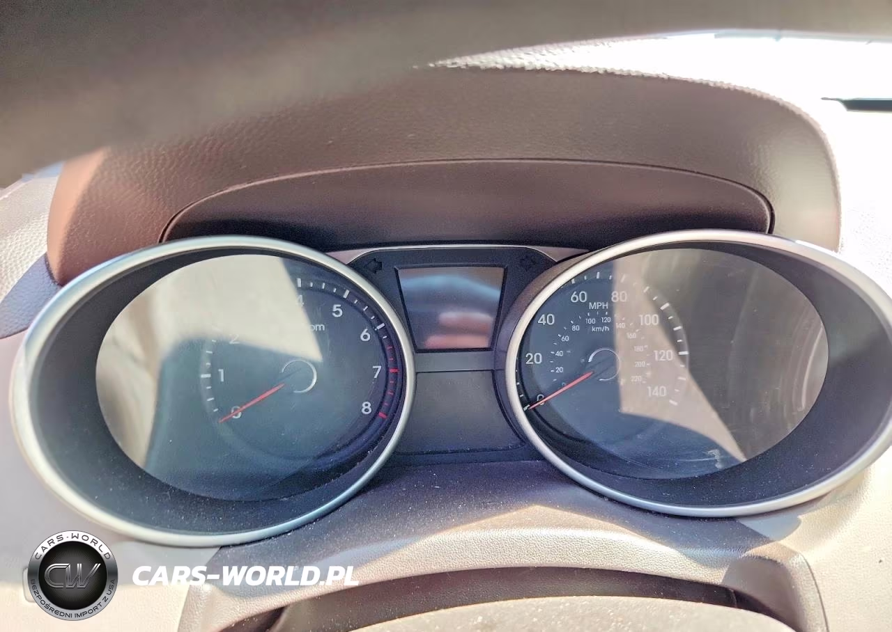 2015 Hyundai Tucson Gls VIN:KM8JTCAF7FU976869 - 9
