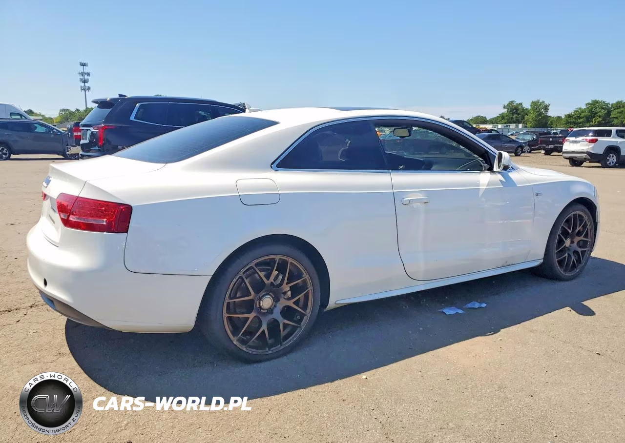 2010 Audi A5 Prestige VIN:WAU4FAFR5AA050462 - 3