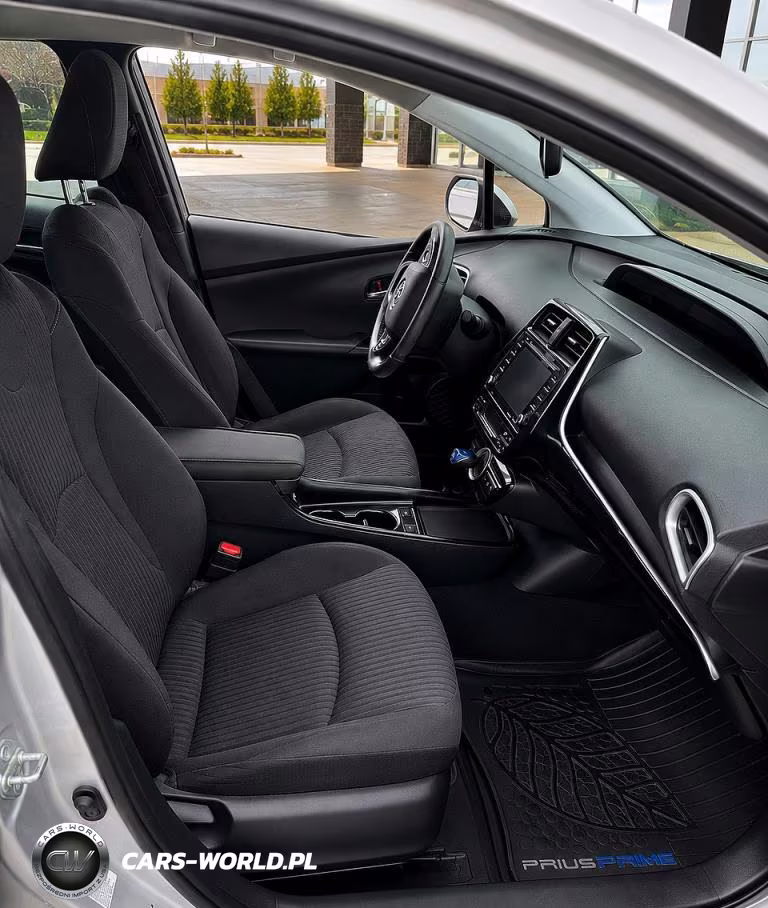 2020 Toyota Prius Prime Le VIN:JTDKARFP5L3155175 - 6