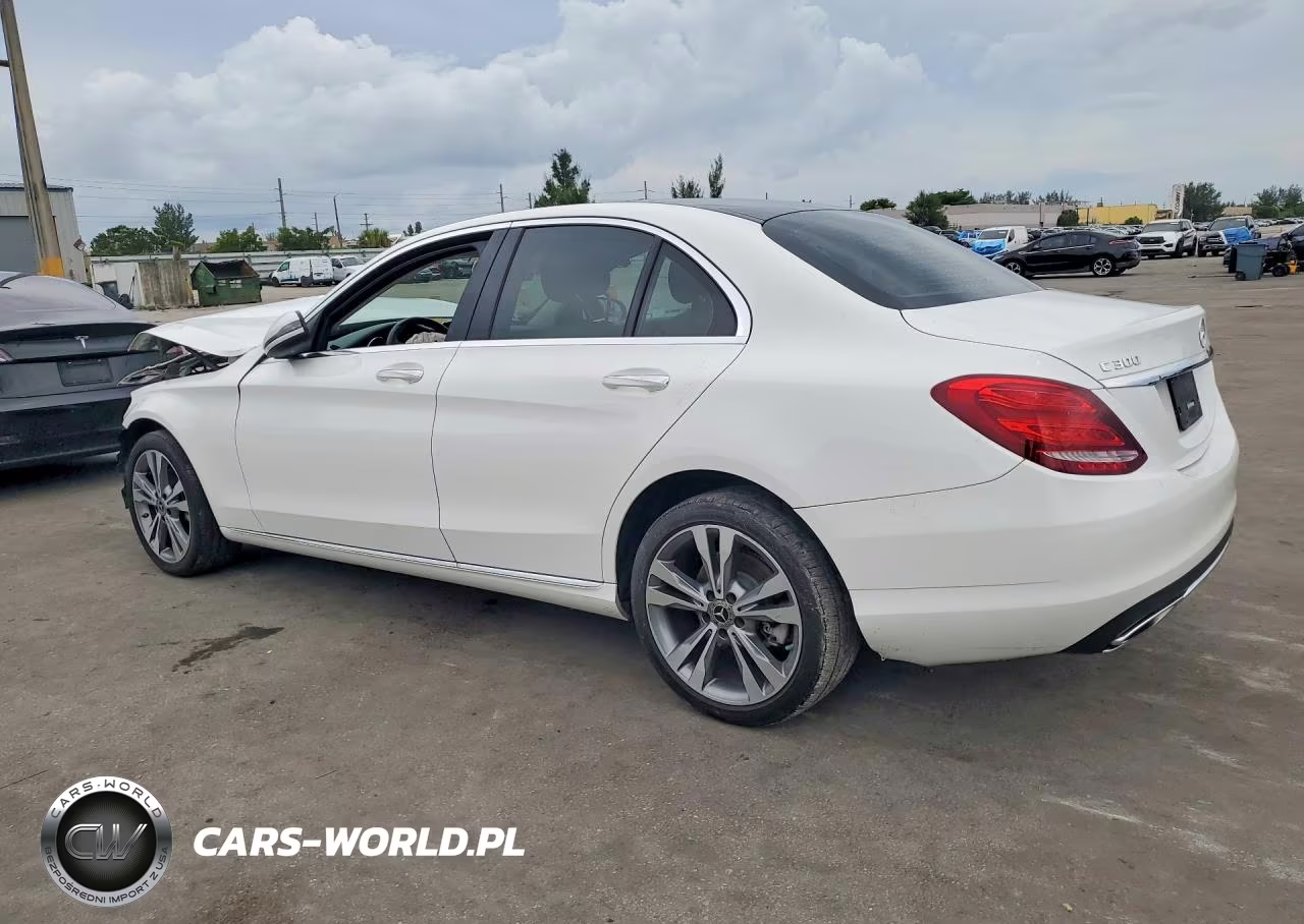 2018 Mercedes-Benz C 300 4Matic VIN:WDDWF4KB9JR323495 - 2