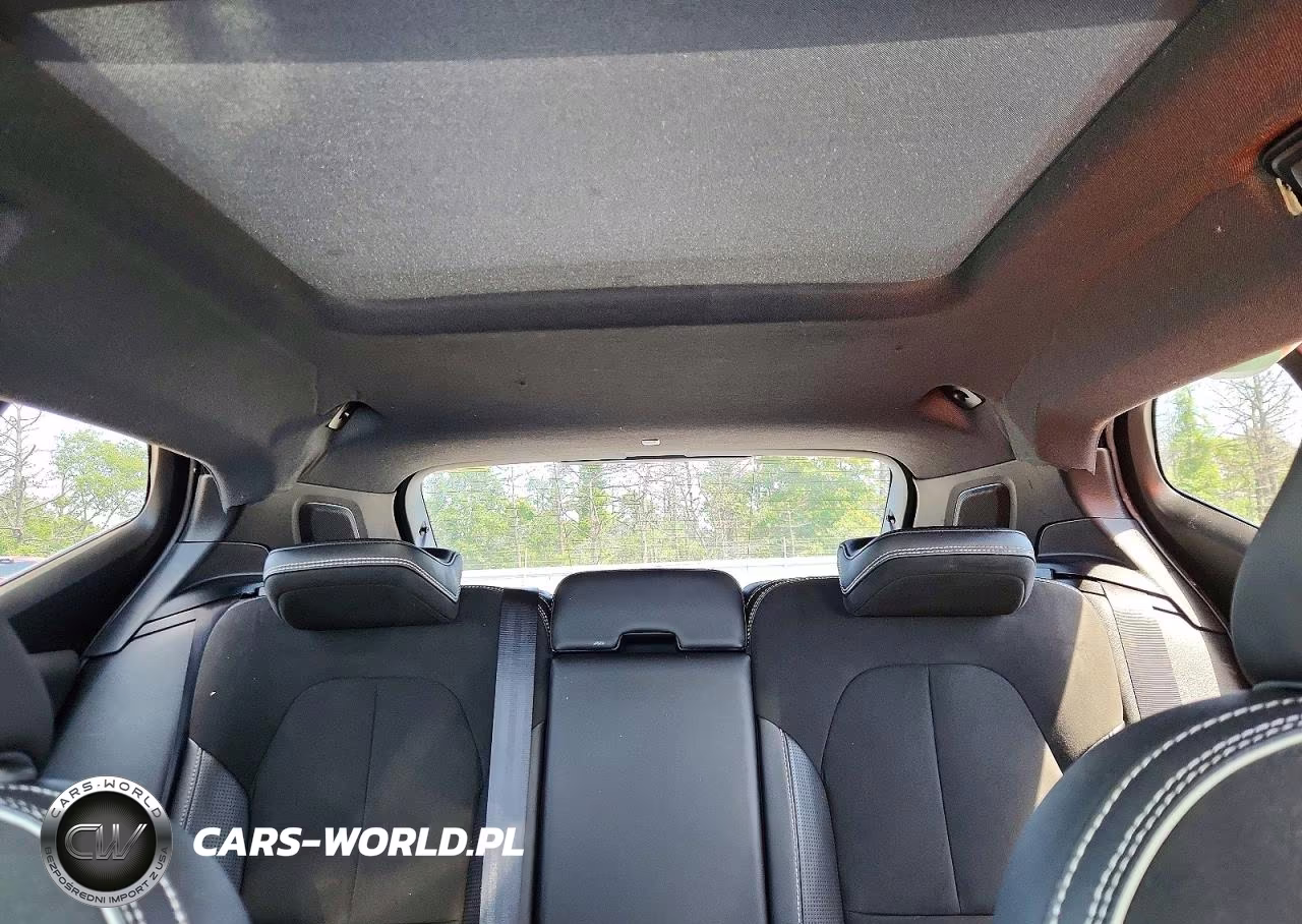 2019 Volvo Xc40 T5 Momentum VIN:YV4162XZXK2006265 - 10