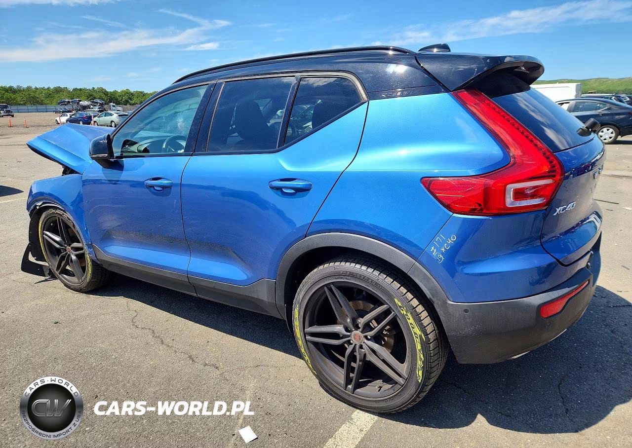 2019 Volvo Xc40 T5 Momentum VIN:YV4162XZXK2006265 - 2