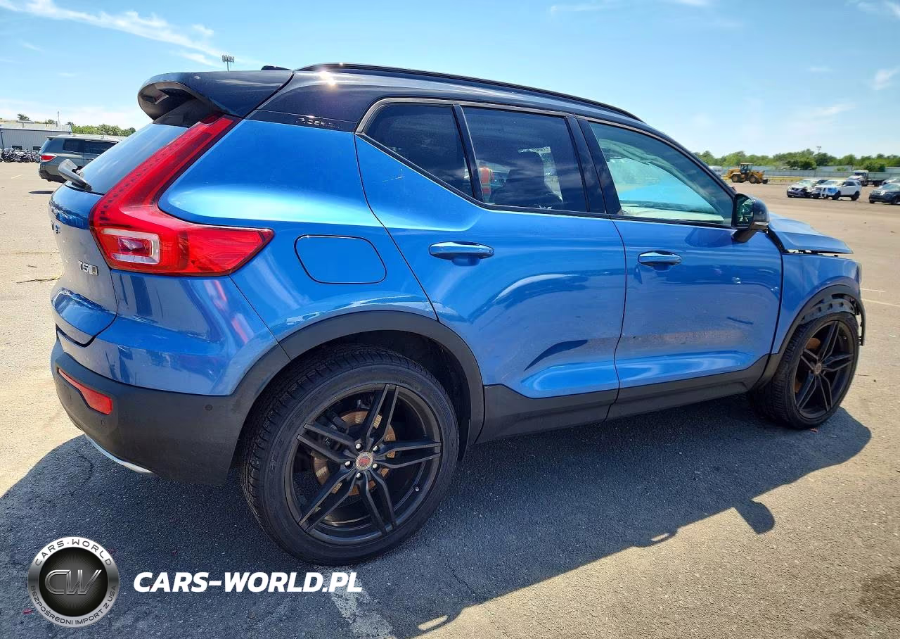 2019 Volvo Xc40 T5 Momentum VIN:YV4162XZXK2006265 - 3