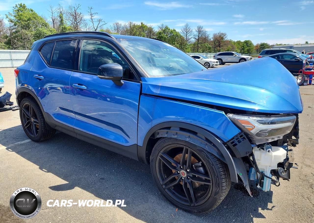 2019 Volvo Xc40 T5 Momentum VIN:YV4162XZXK2006265 - 4