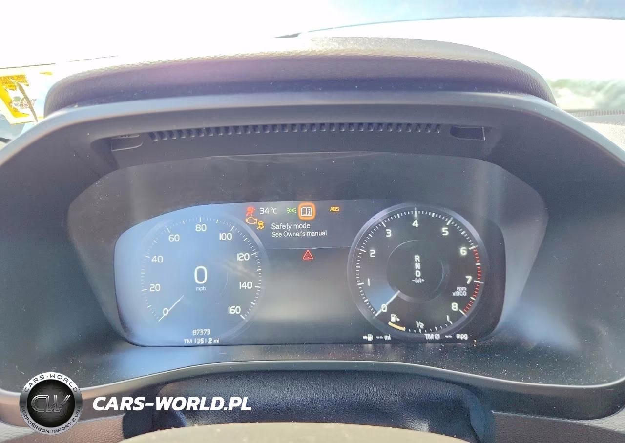 2019 Volvo Xc40 T5 Momentum VIN:YV4162XZXK2006265 - 9