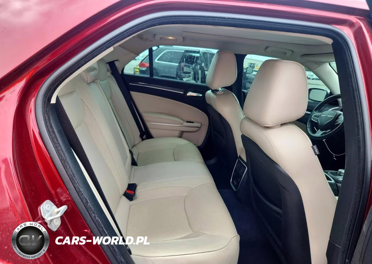 2017 Chrysler 300C VIN:2C3CCAEG7HH635664 - 10