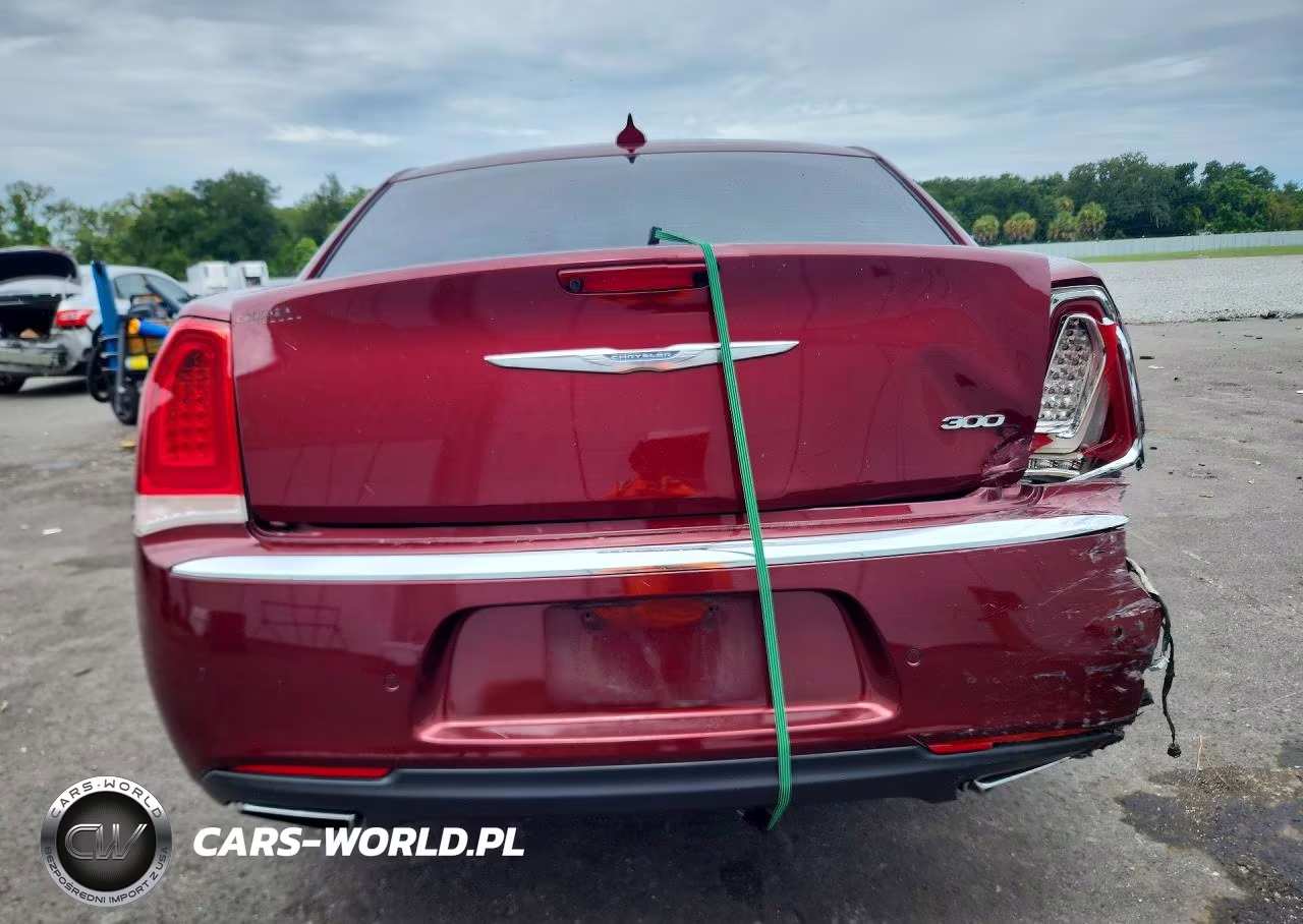 2017 Chrysler 300C VIN:2C3CCAEG7HH635664 - 6