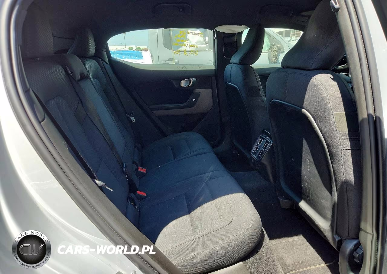 2023 Polestar 2 VIN:YSMED3KAXPL134500 - 10