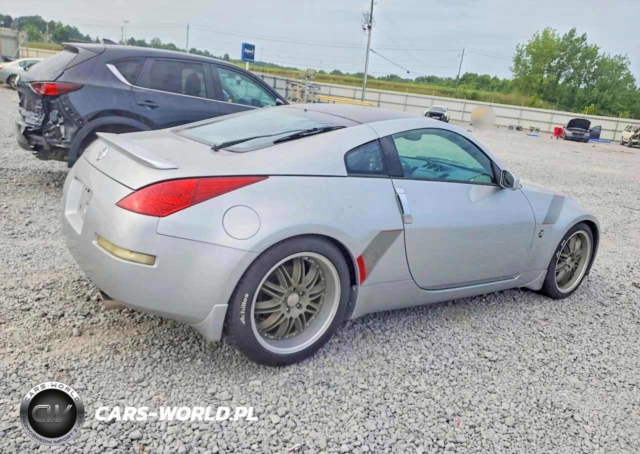 2003 Nissan 350Z Coupe VIN:JN1AZ34D13T105189 - 3
