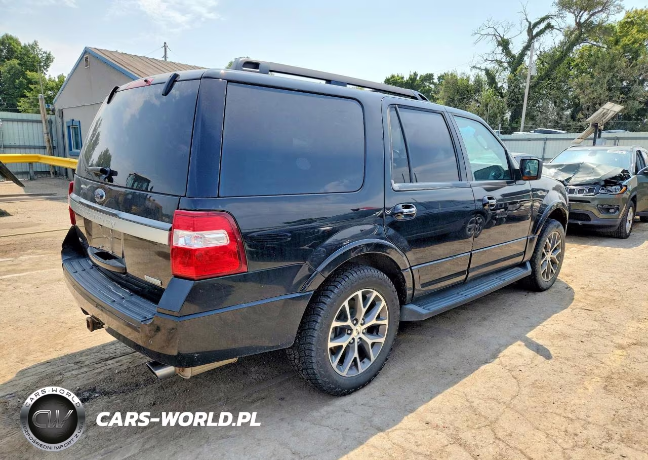 2017 Ford Expedition Xlt VIN:1FMJU1JT8HEA65079 - 3