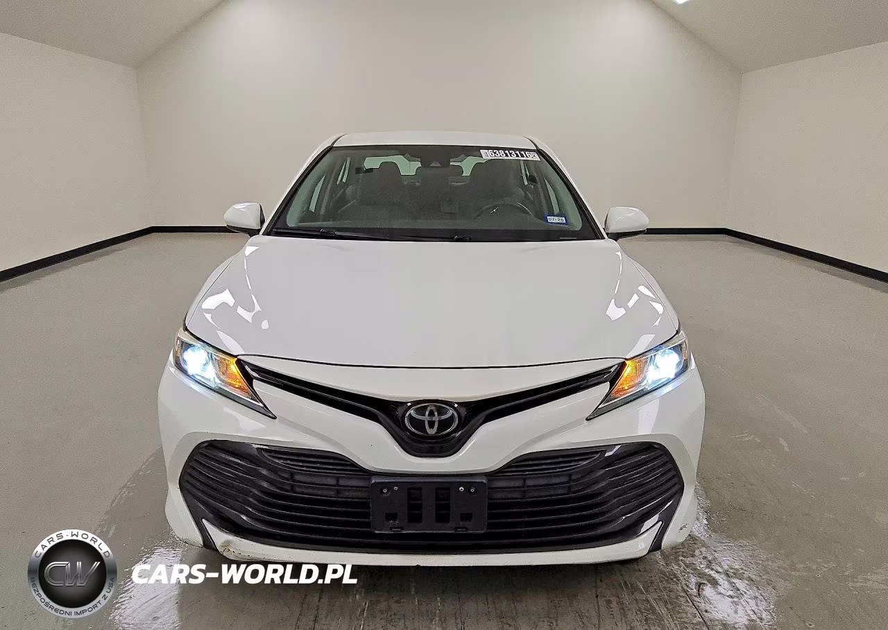2020 Toyota Camry Le VIN:4T1C11AK4LU873212 - 5