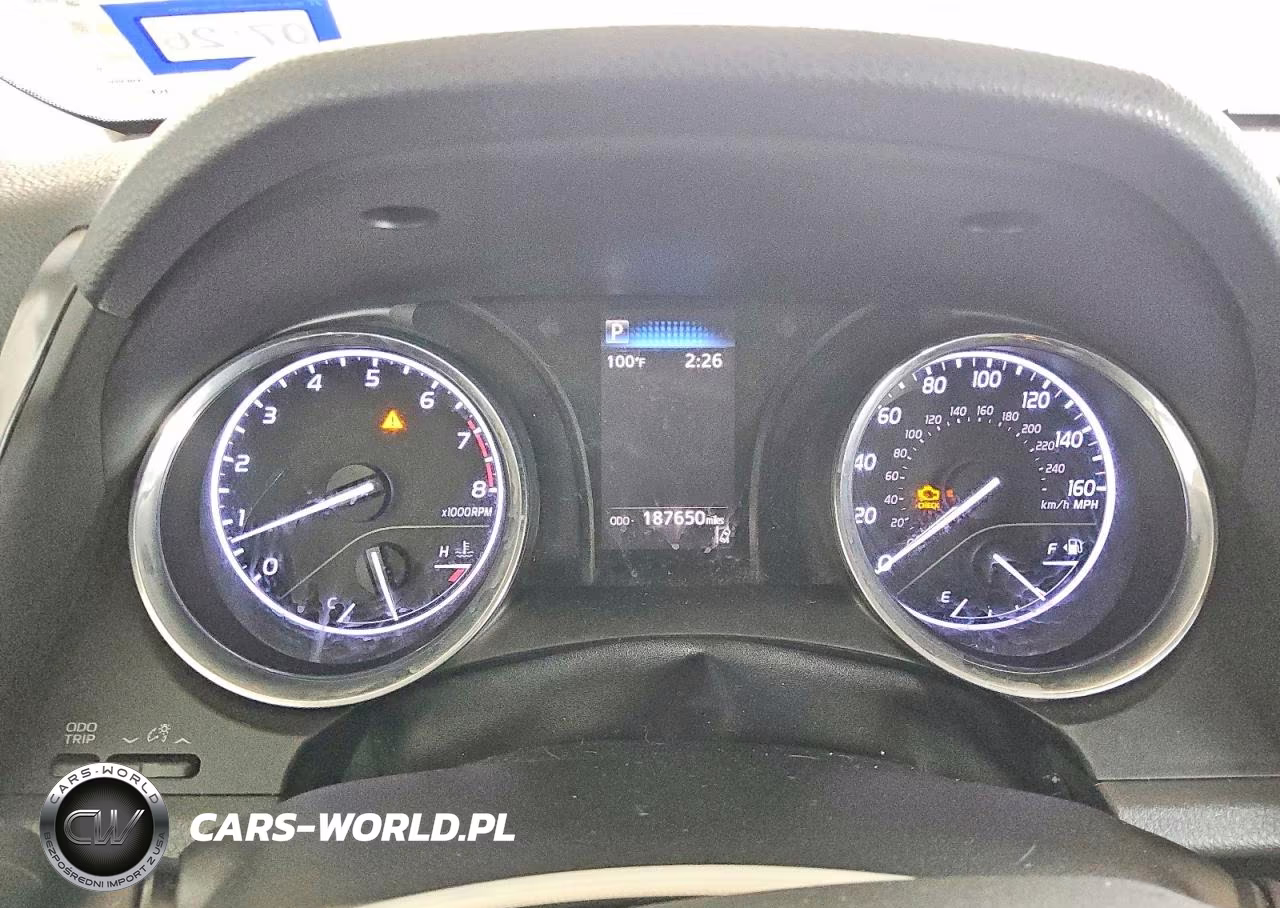 2020 Toyota Camry Le VIN:4T1C11AK4LU873212 - 9