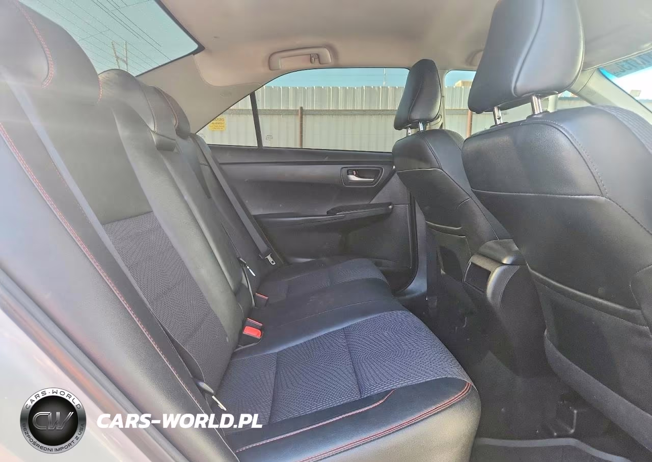2017 Toyota Camry Se VIN:4T1BF1FKXHU664456 - 10