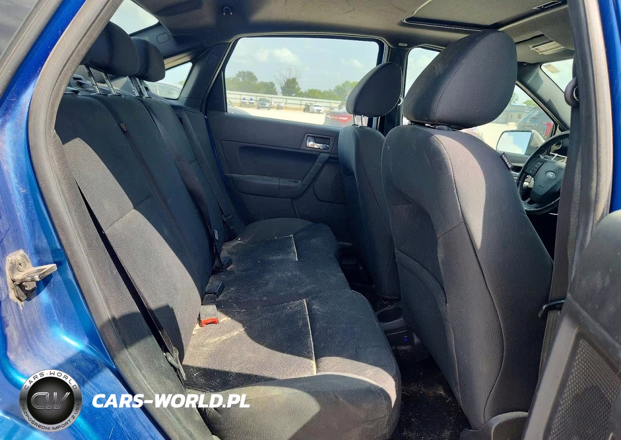2010 Ford Focus Ses VIN:1FAHP3GN0AW107586 - 10