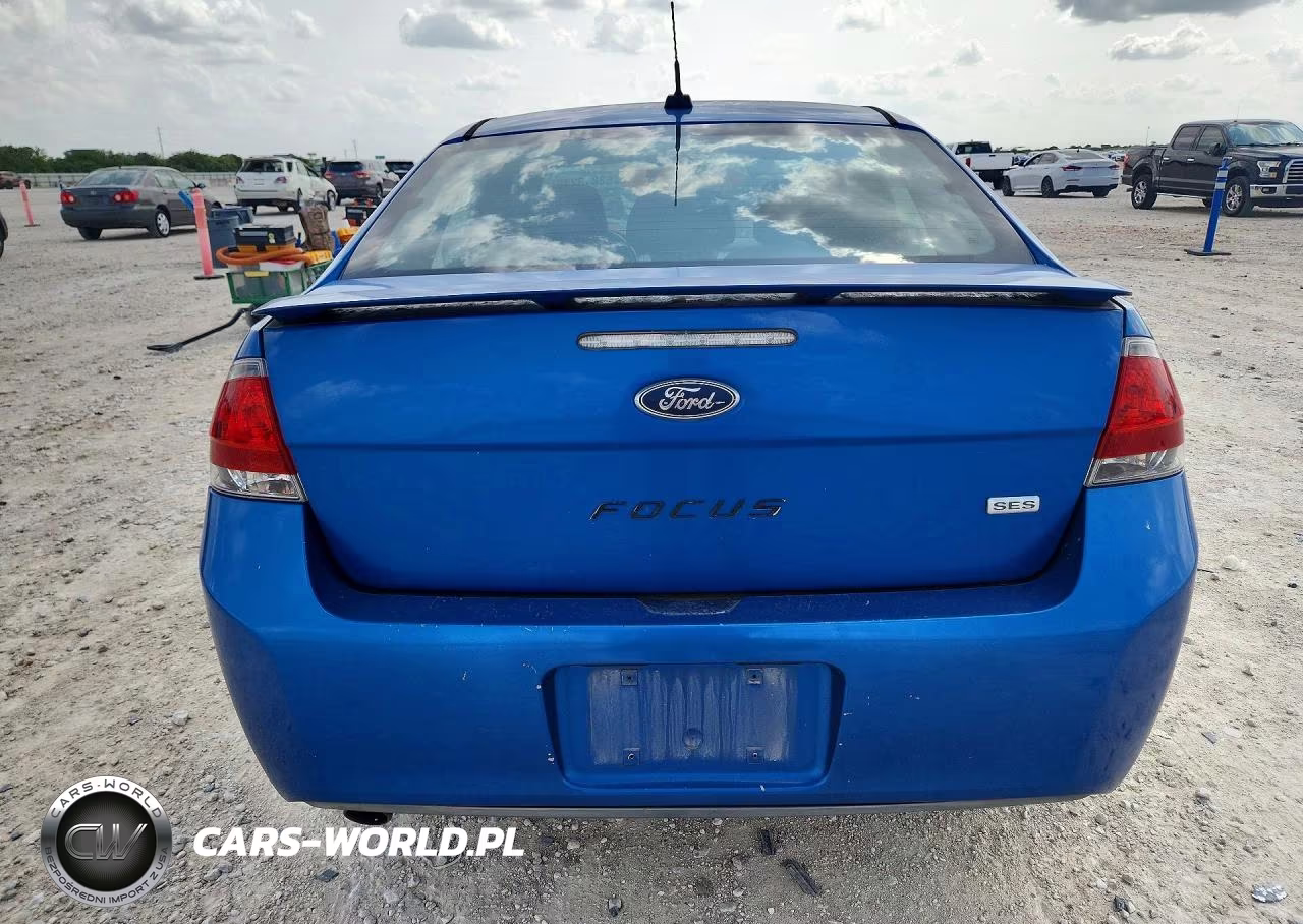 2010 Ford Focus Ses VIN:1FAHP3GN0AW107586 - 6