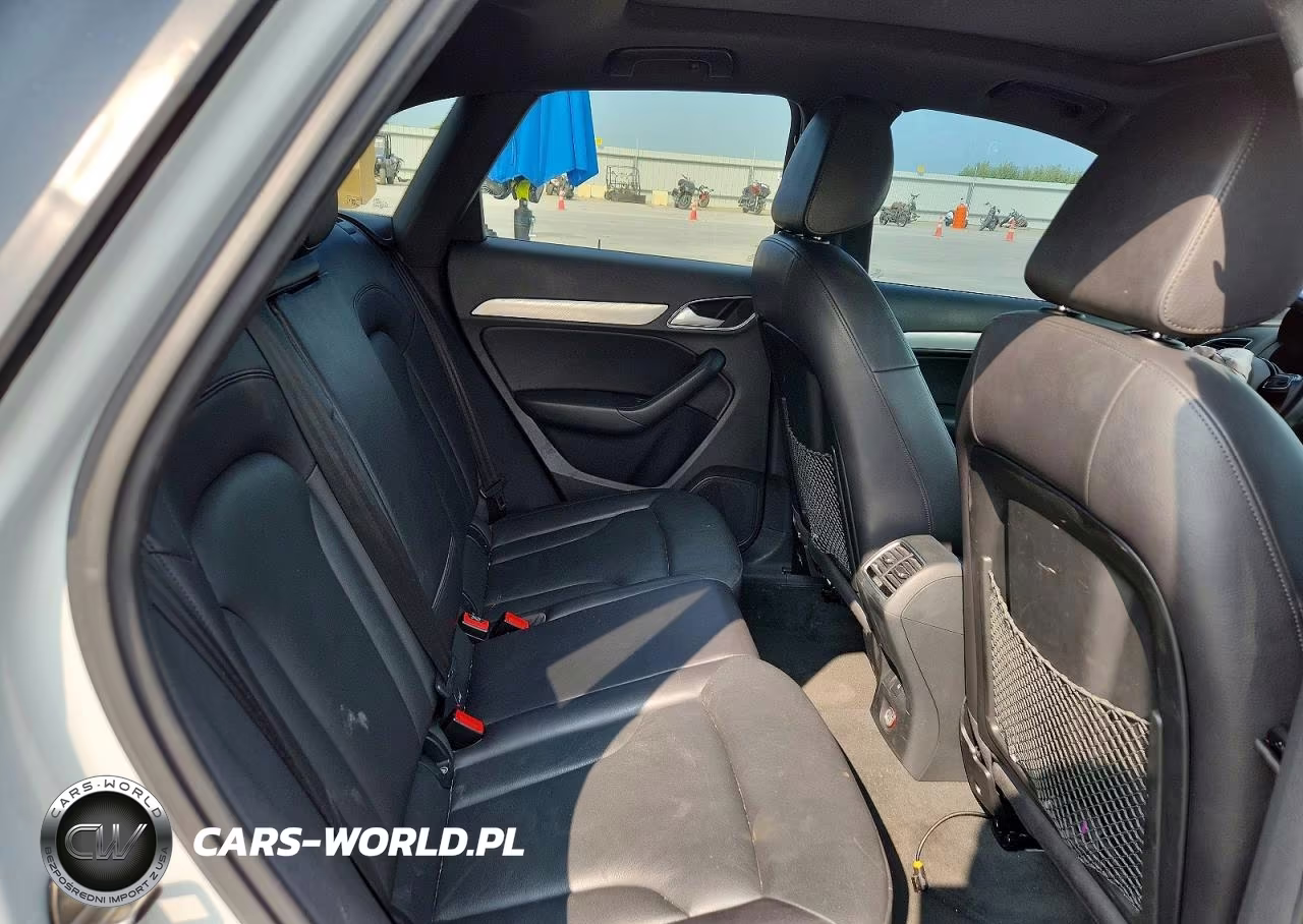 2018 Audi Q3 Premium VIN:WA1BCCFS8JR000734 - 11