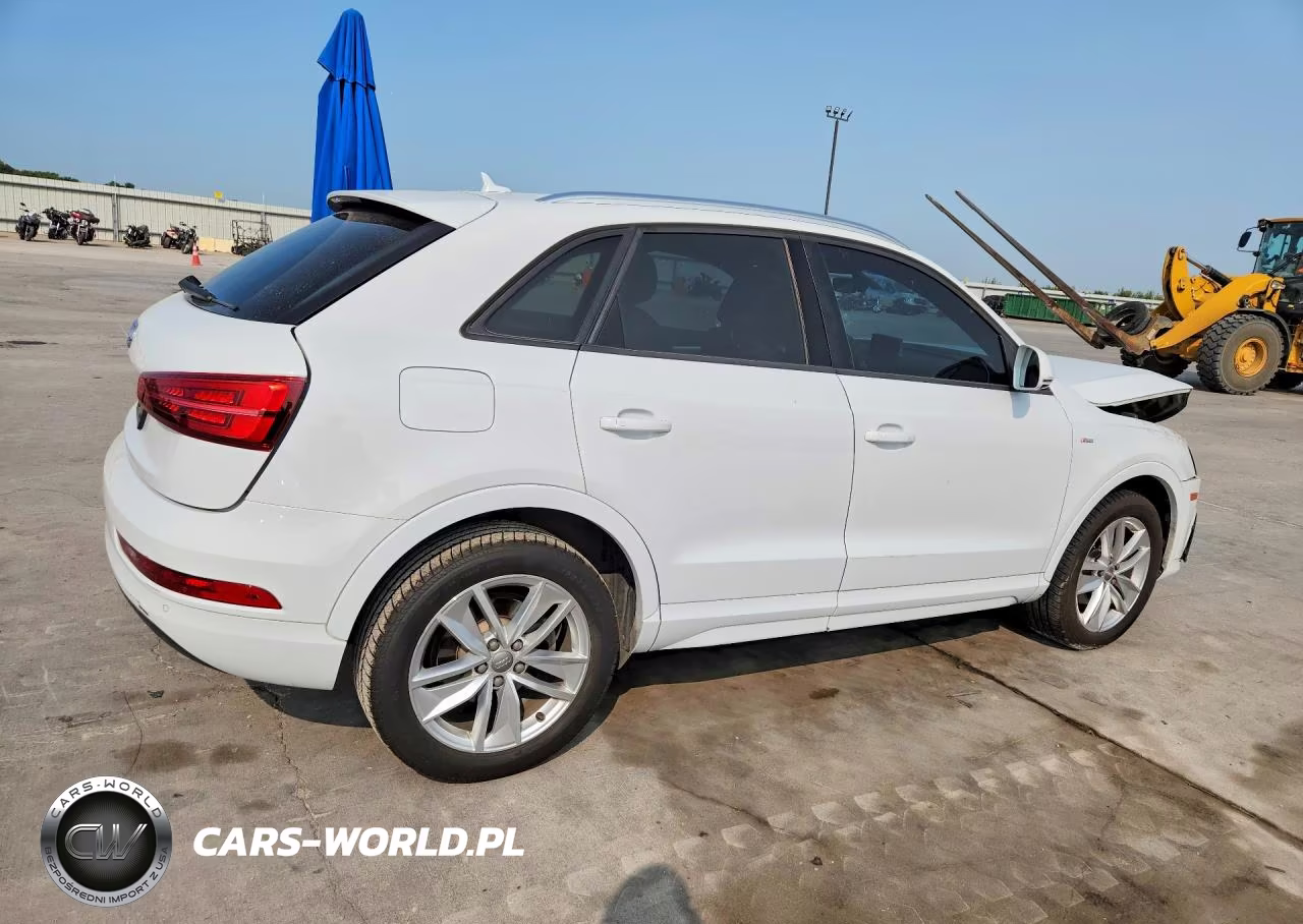 2018 Audi Q3 Premium VIN:WA1BCCFS8JR000734 - 3