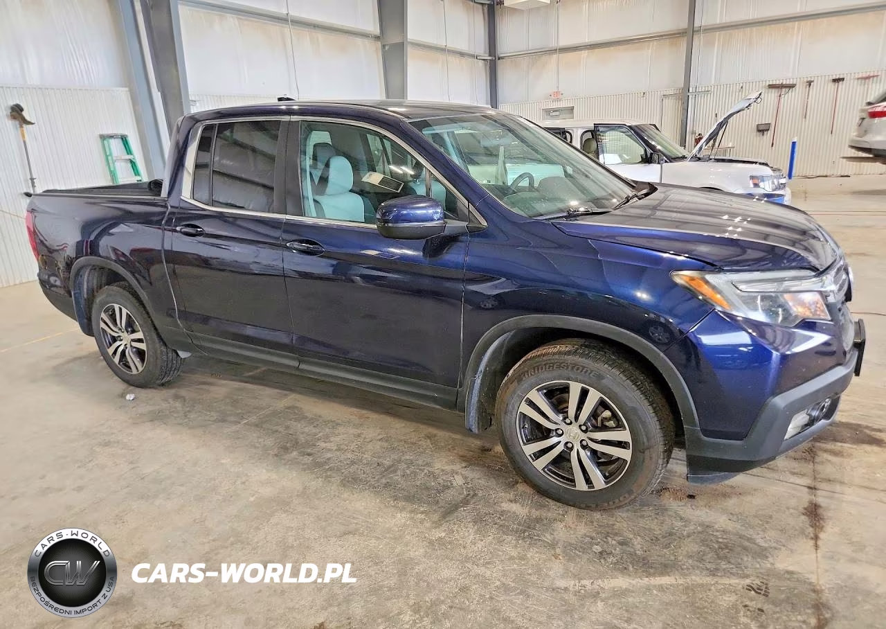 2017 Honda Ridgeline Rts VIN:5FPYK3F48HB038847 - 4