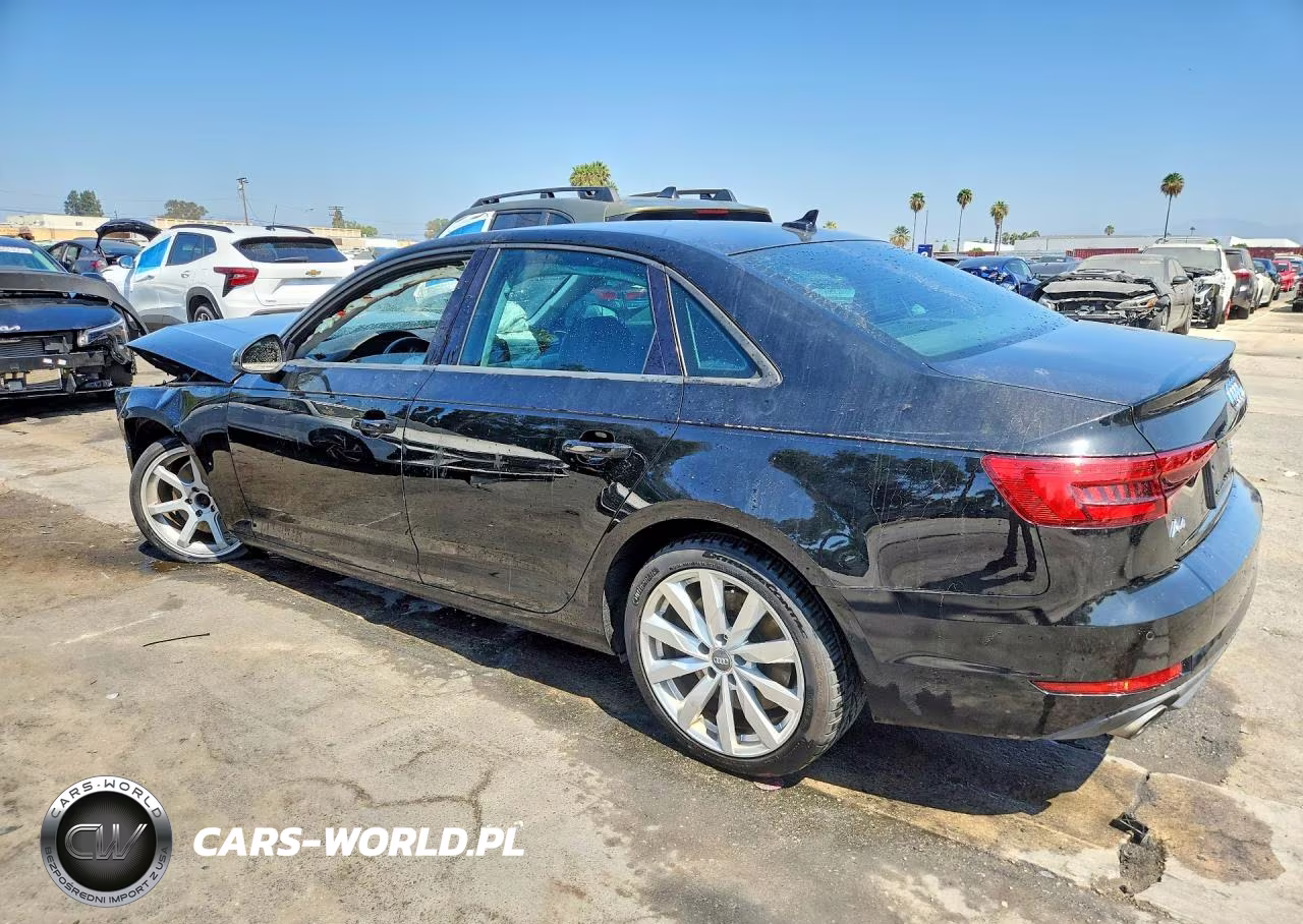 2017 Audi A4 Premium VIN:WAUANAF4XHN008902 - 2