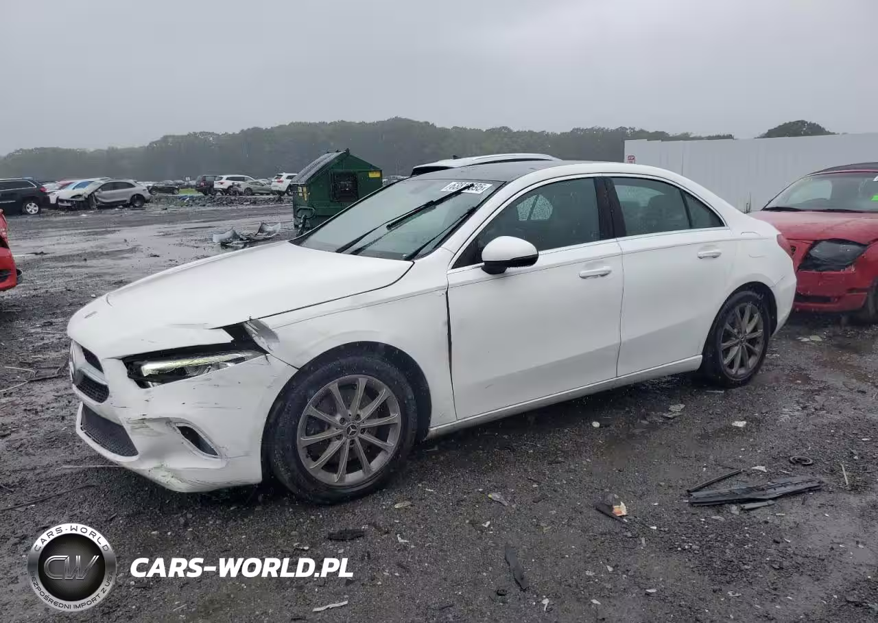 2019 Mercedes-Benz A 220