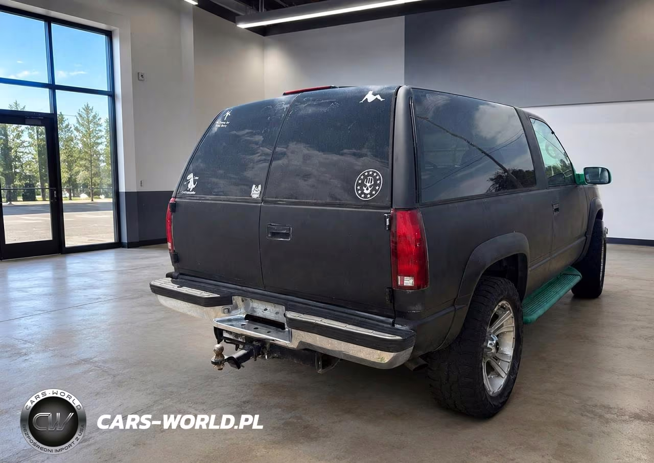 1998 Chevrolet Tahoe K1500 VIN:3GNEK18R6WG123354 - 4