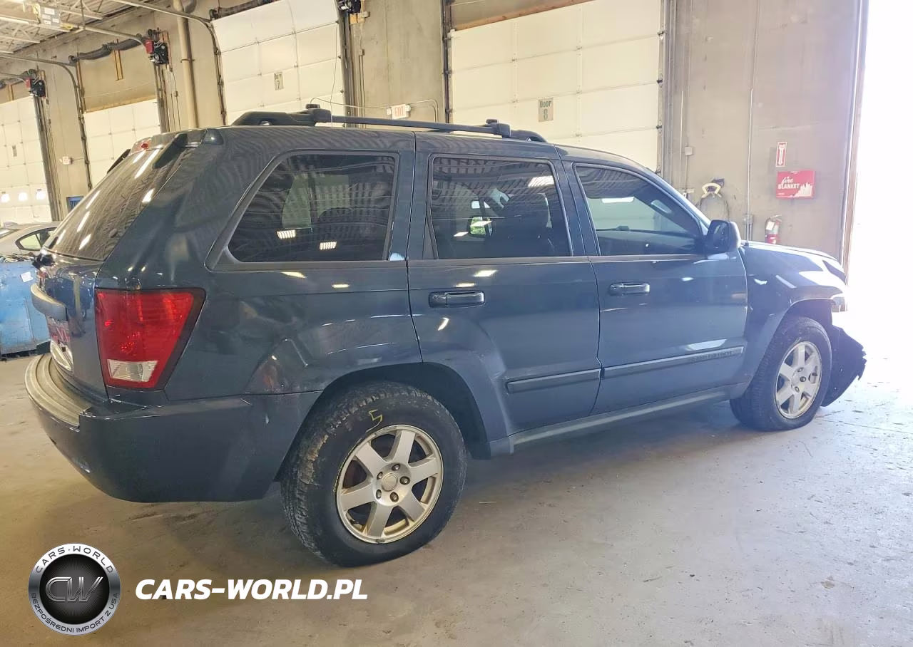 2009 Jeep Grand Cherokee Laredo VIN:1J8GR48K29C512316 - 3