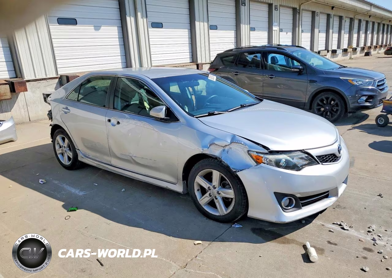 2014 Toyota Camry Se VIN:4T1BF1FK4EU434553 - 4