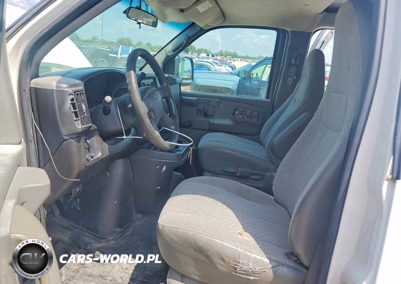 2007 Chevrolet Express G1500 VIN:1GCFG15X371237409 - 7