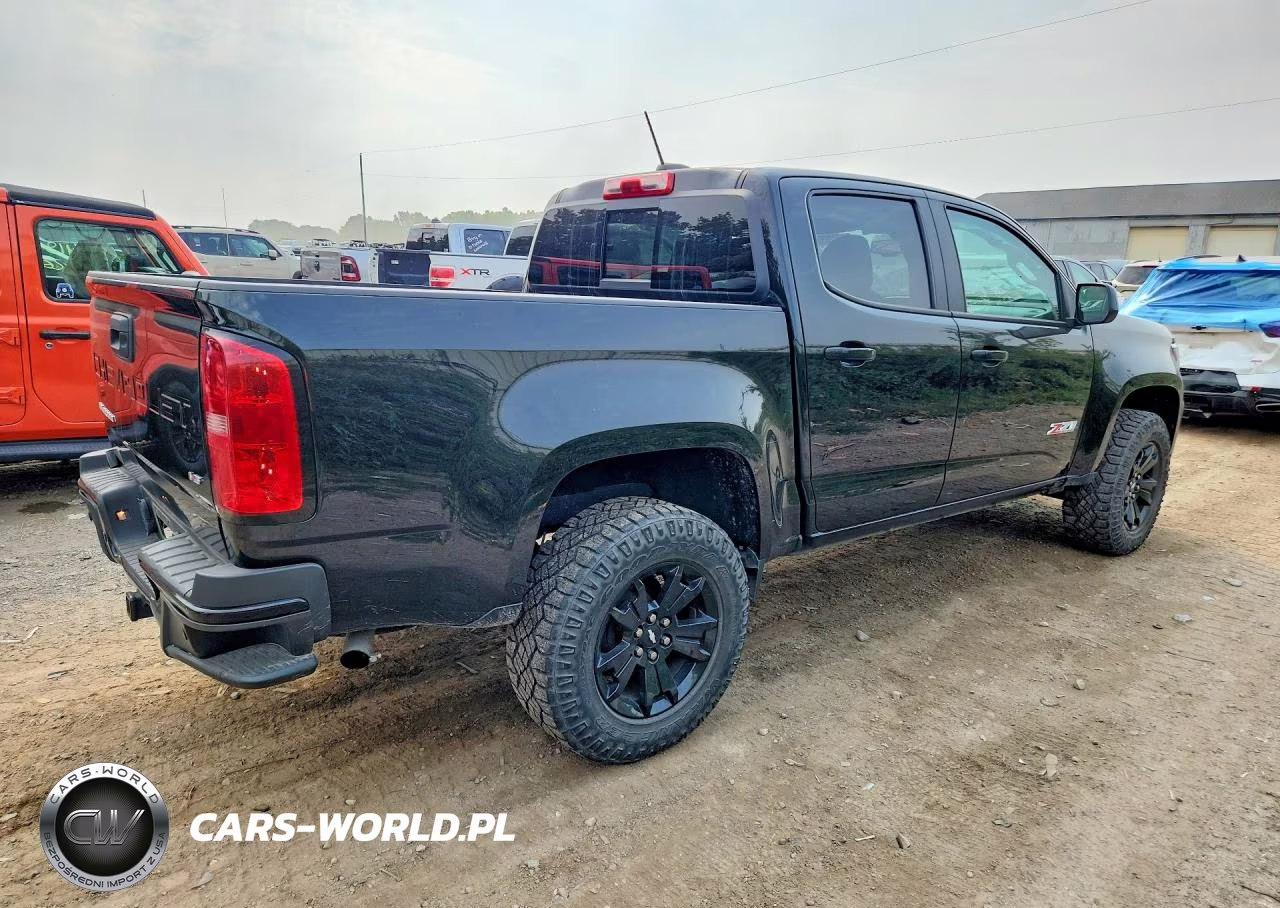 2021 Chevrolet Colorado Z71 VIN:1GCGTDEN6M1184250 - 3
