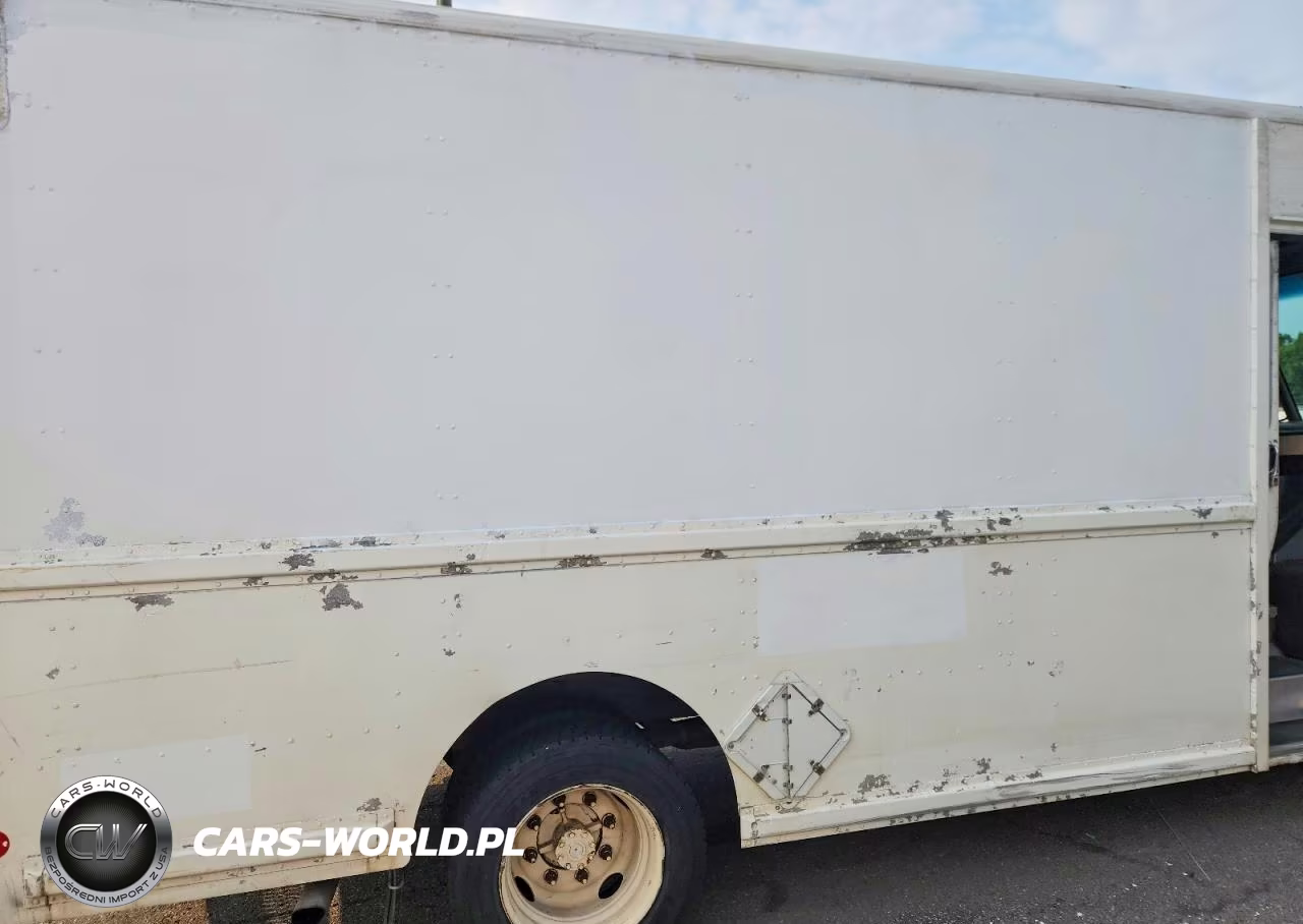 2006 Freightliner Mt45 Delivery Truck VIN:4UZAANBW46CW06548 - 10
