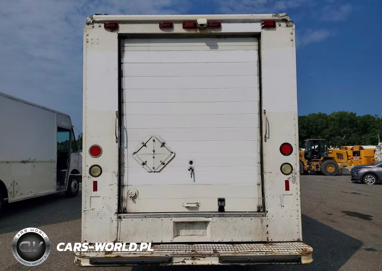 2000 Freightliner Mt45 Chassis Delivery Truck VIN:4UZA4FA41YCG64958 - 6