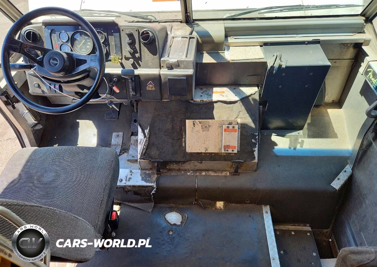 2000 Freightliner Mt45 Chassis Delivery Truck VIN:4UZA4FA41YCG64958 - 8