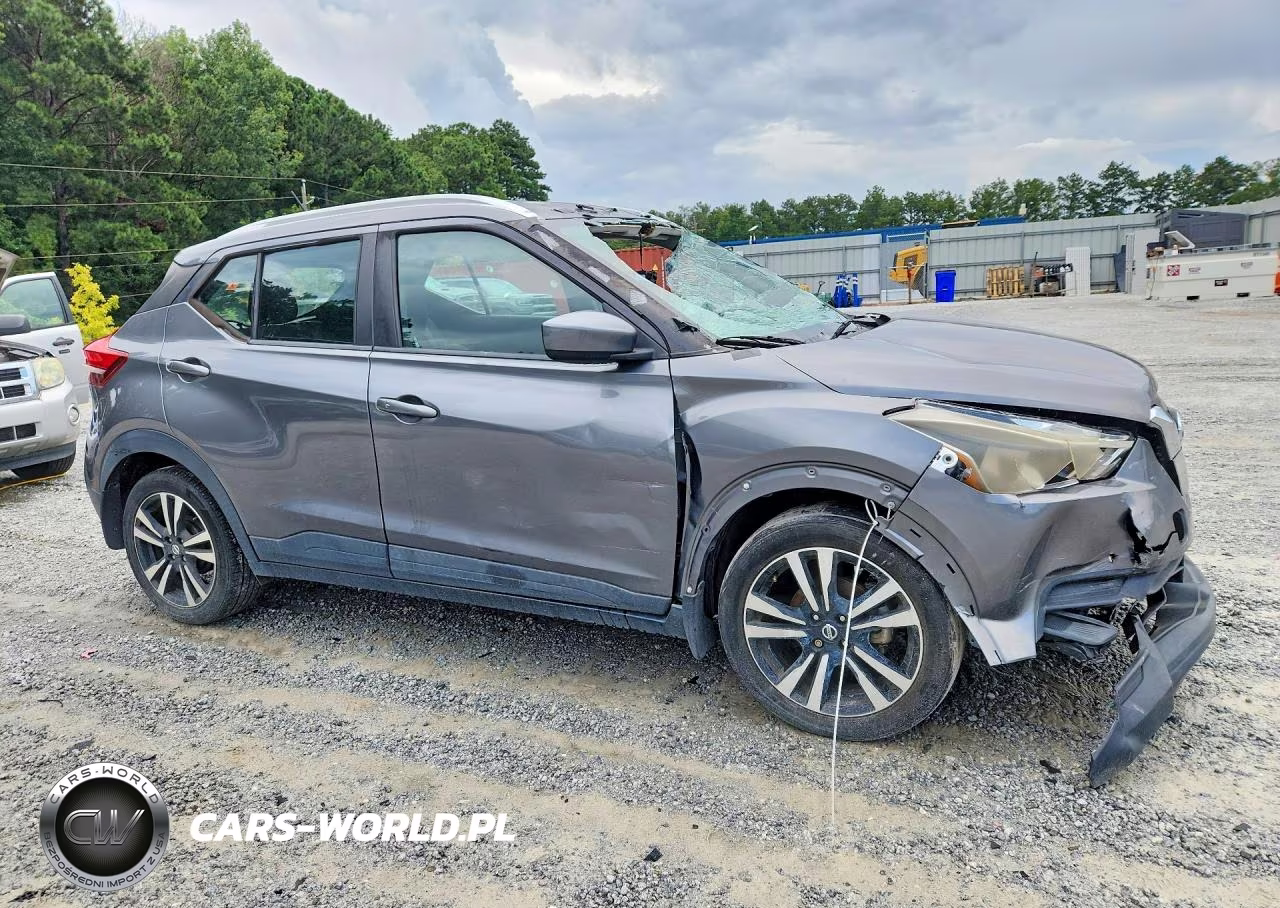 2020 Nissan Kicks Sv VIN:3N1CP5CV7LL567944 - 4