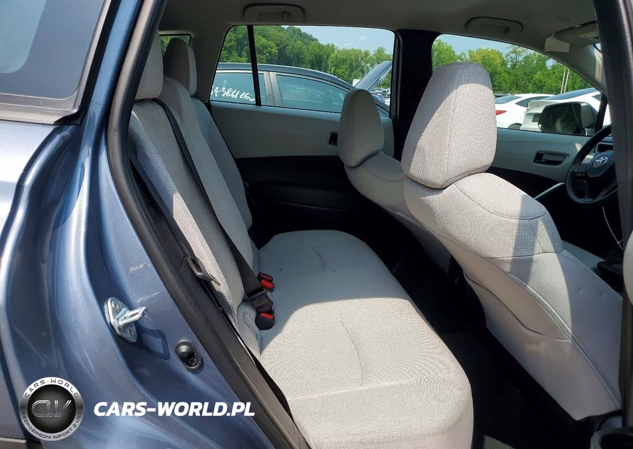 2026 Toyota Corolla Cross L VIN:7MUAAABG7TV162040 - 11