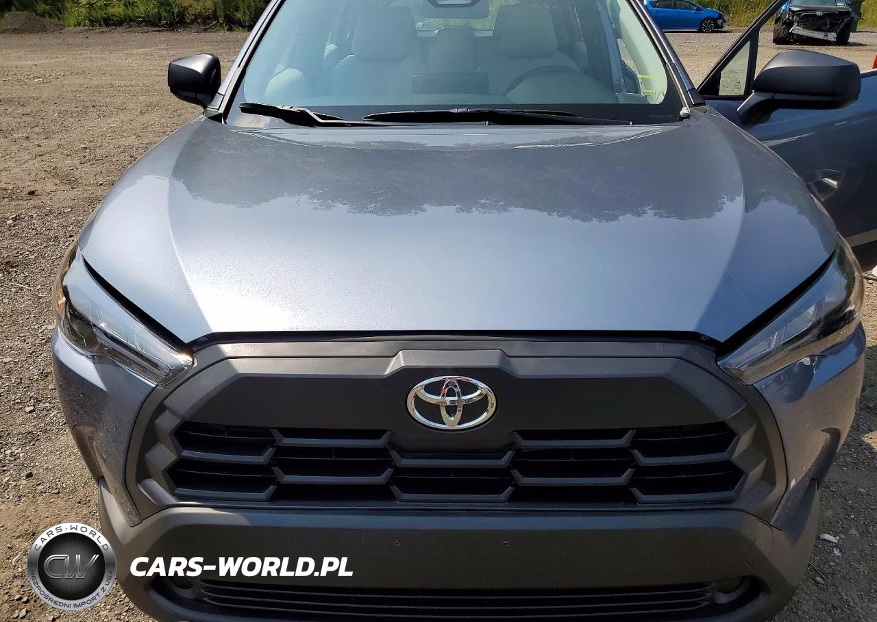 2026 Toyota Corolla Cross L VIN:7MUAAABG7TV162040 - 12