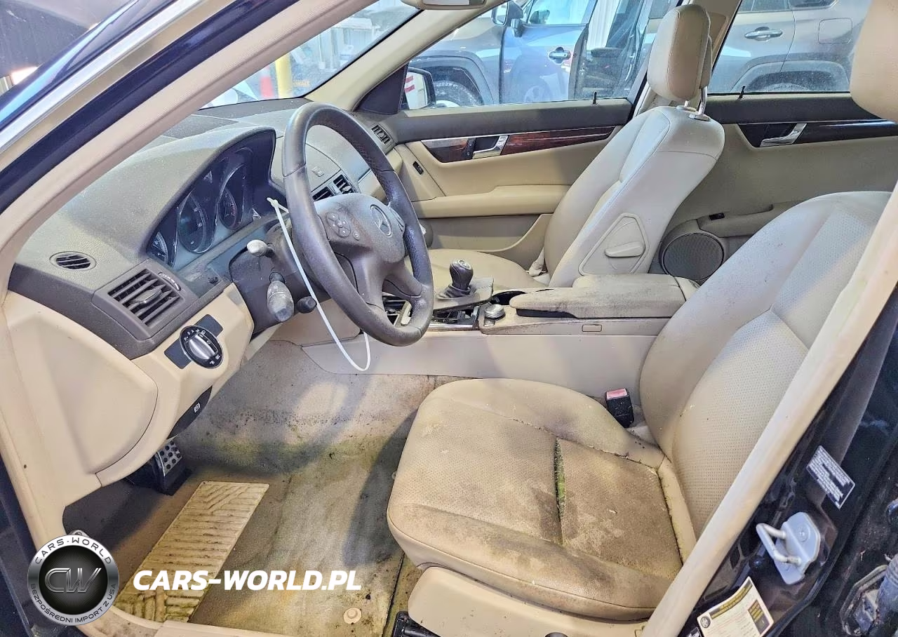 2010 Mercedes-Benz C 300 4Matic VIN:WDDGF8BB8AF445844 - 7