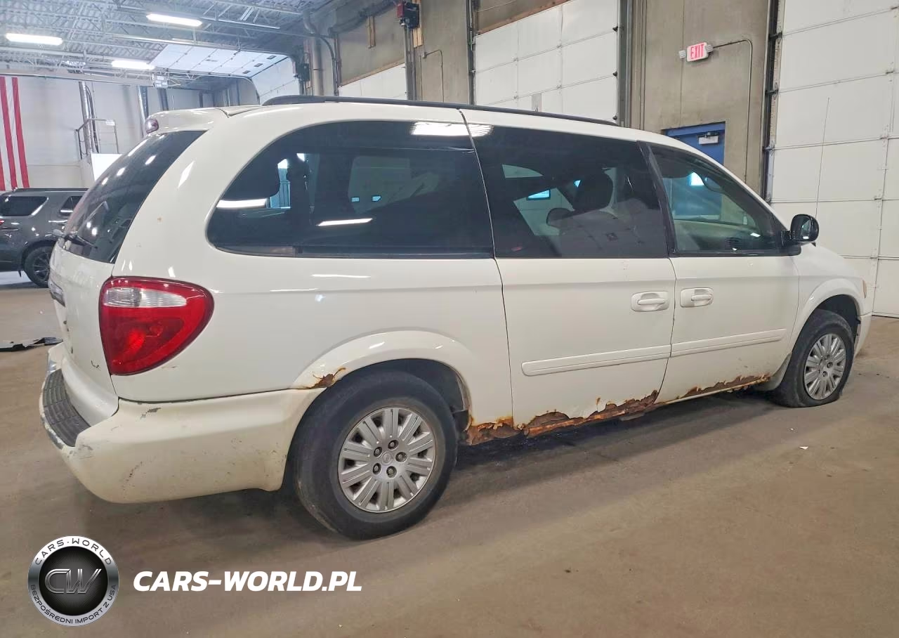 2007 Chrysler Town & Country Lx VIN:2A4GP44R67R343366 - 3
