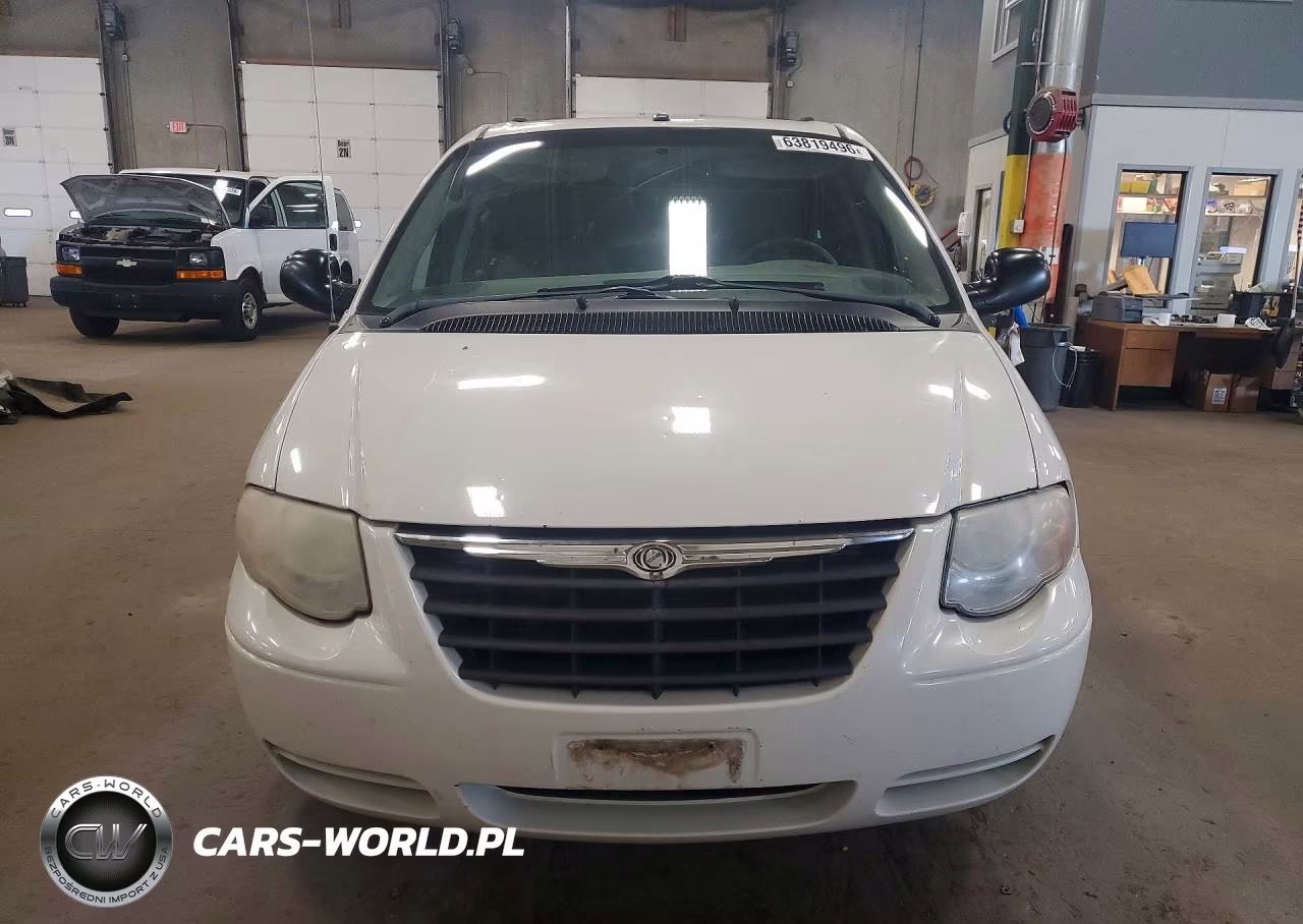 2007 Chrysler Town & Country Lx VIN:2A4GP44R67R343366 - 5