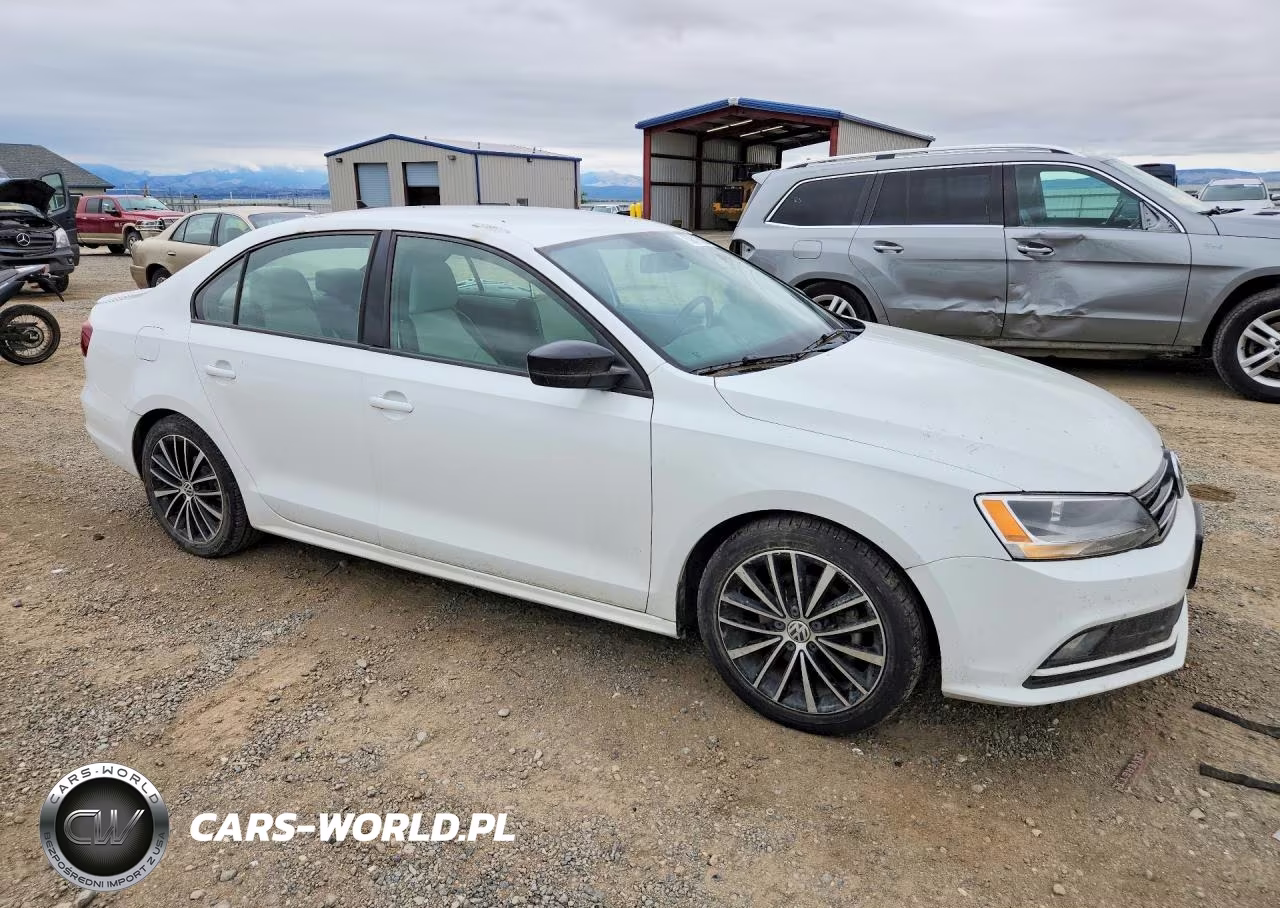 2016 Volkswagen Jetta Sport VIN:3VWD17AJ2GM254862 - 4