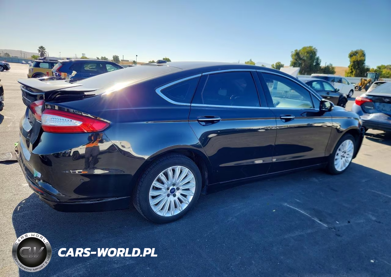 2013 Ford Fusion Titanium Phev VIN:3FA6P0SU0DR332294 - 3