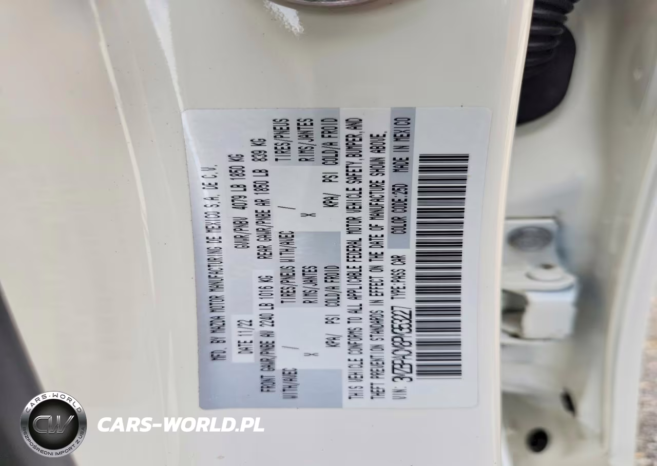 2023 Mazda 3 Preferred VIN:3MZBPACM8PM353227 - 12