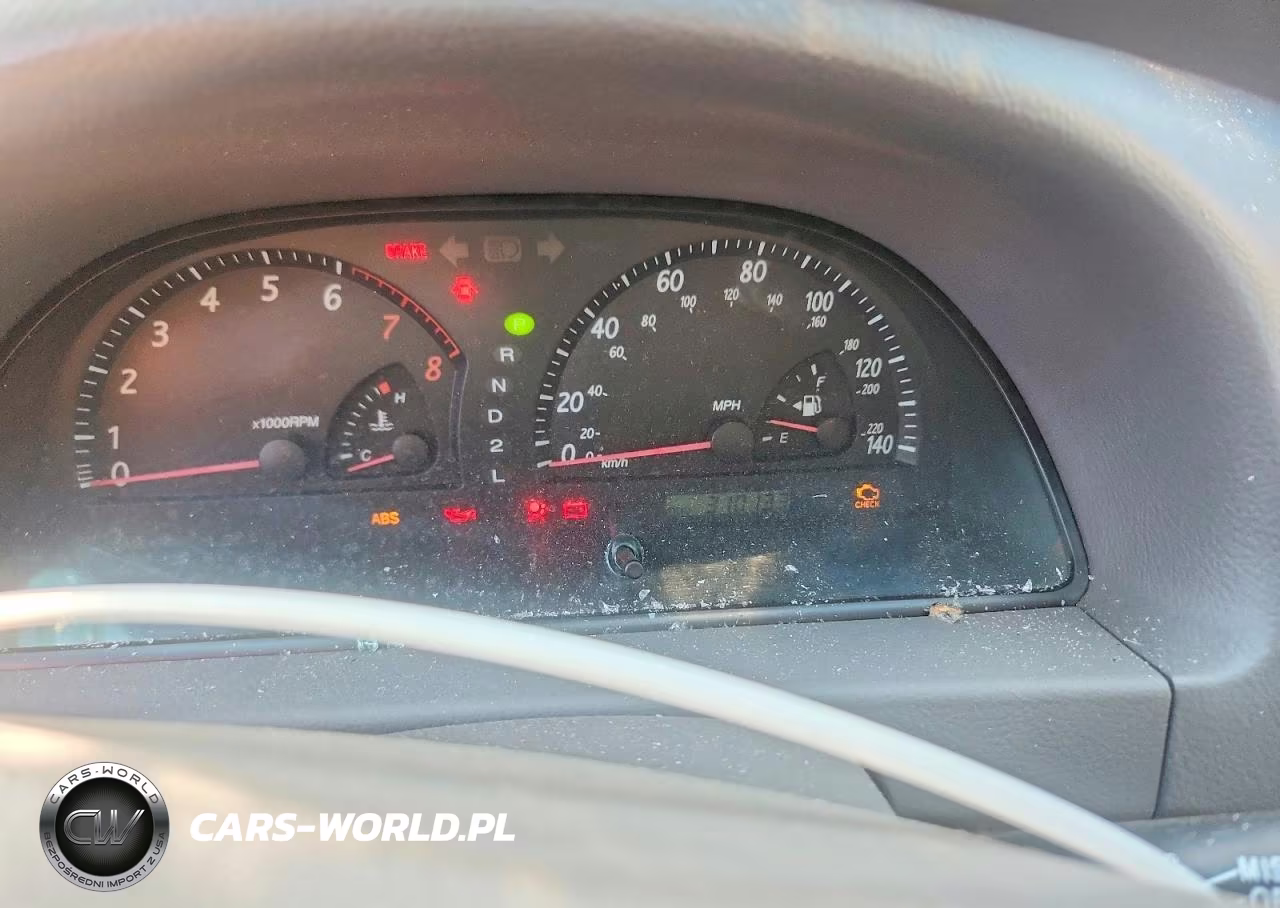 2002 Toyota Camry Le VIN:4T1BE32K12U555069 - 9