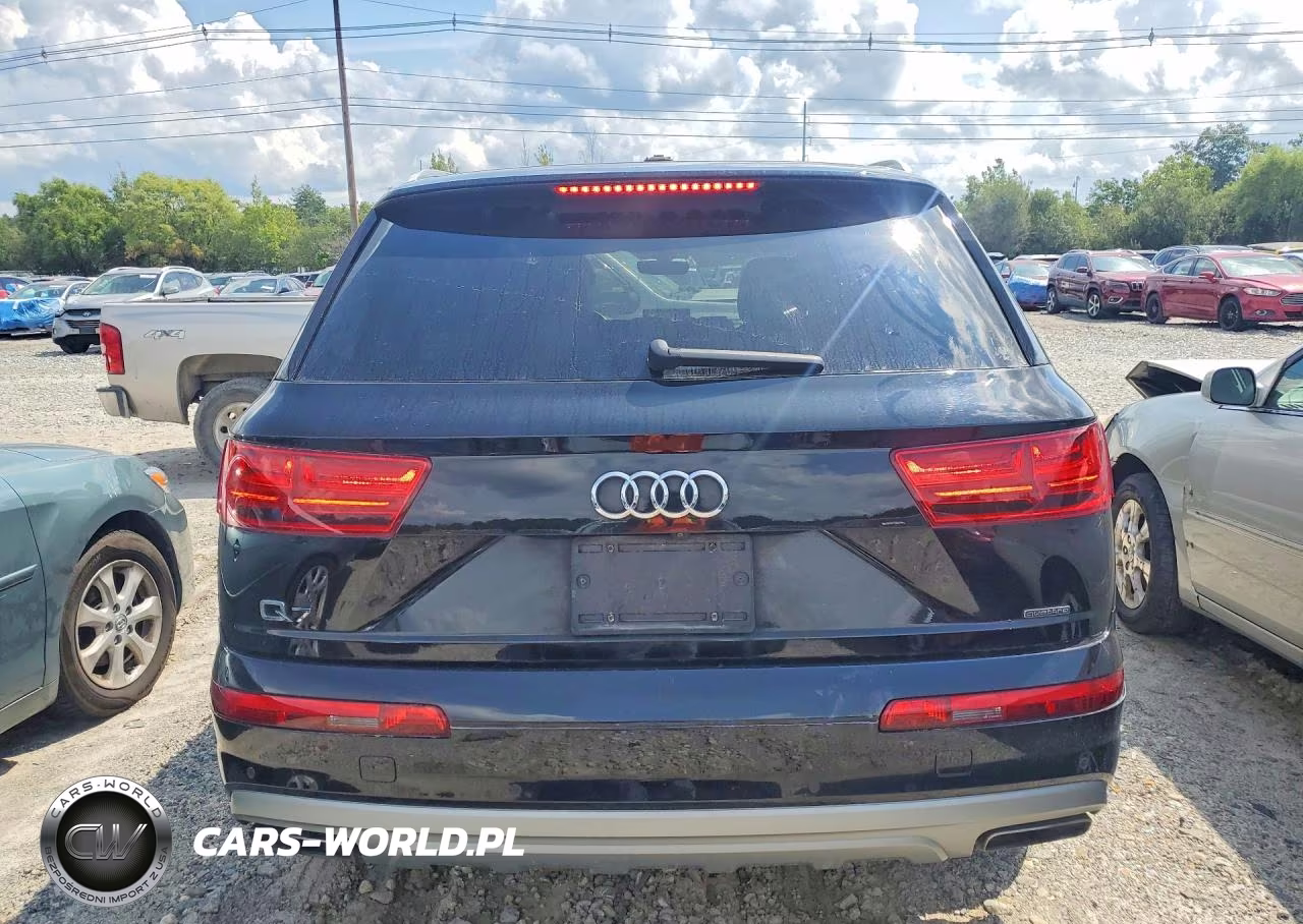 2017 Audi Q7 Premium Plus VIN:WA1LHAF79HD041726 - 6