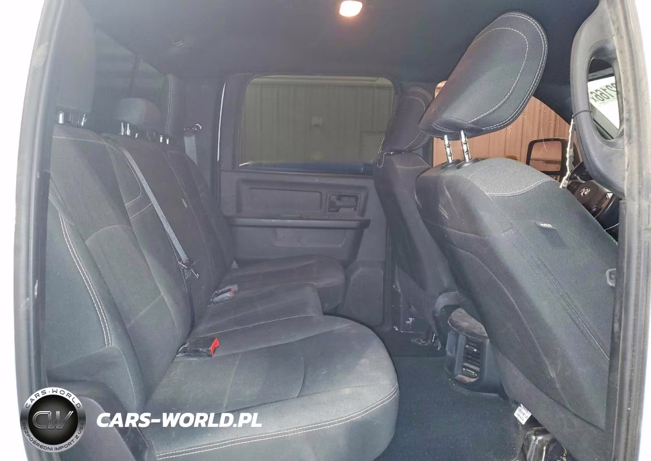 2023 Ram 3500 Tradesman VIN:3C63R3GLXPG659768 - 10
