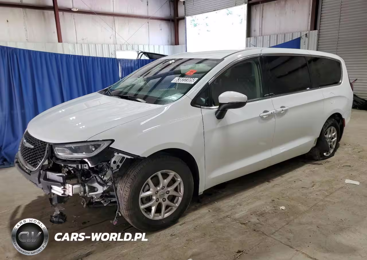 2023 Chrysler Pacifica Touring L