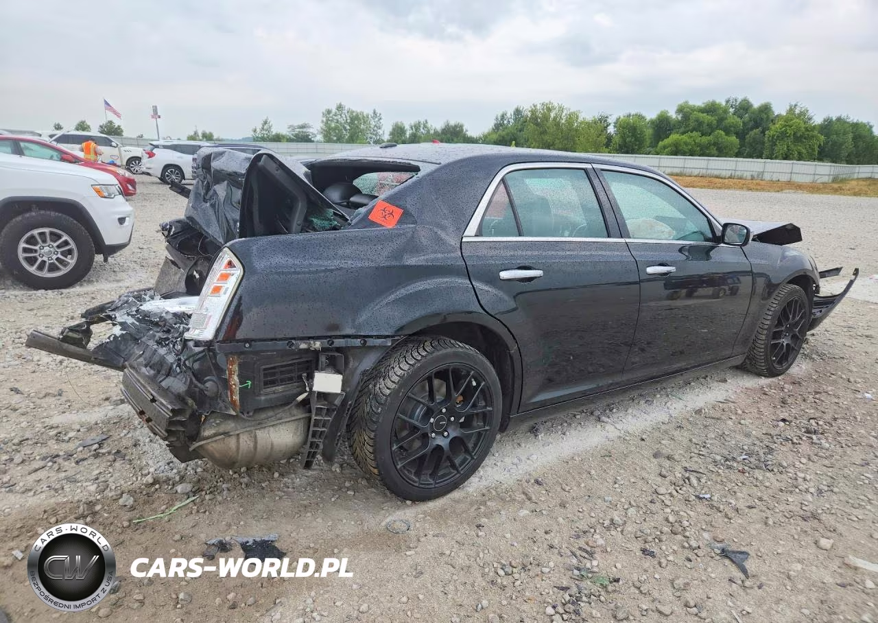 2012 Chrysler 300C VIN:2C3CCAKT6CH220264 - 3