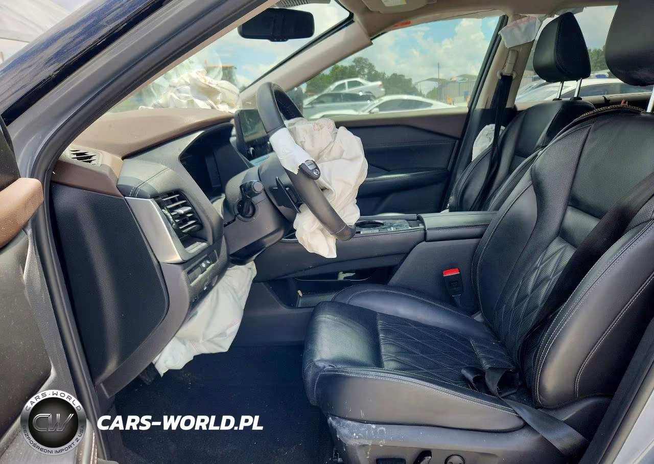 2021 Nissan Rogue Platinum VIN:JN8AT3DC8MW106396 - 7